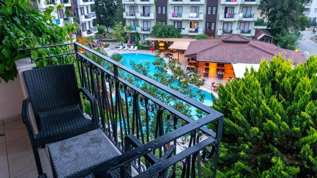 Lemas Suite Hotel Side Exterior photo