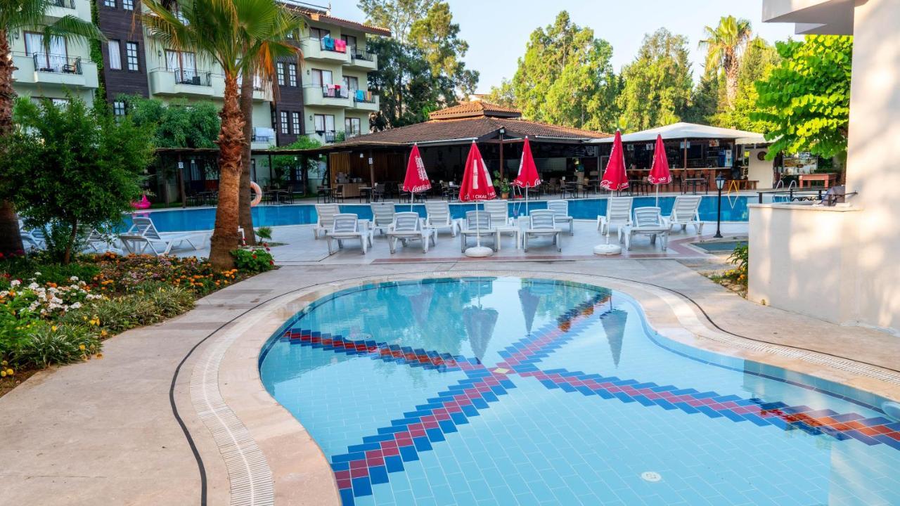 Lemas Suite Hotel Side Exterior photo