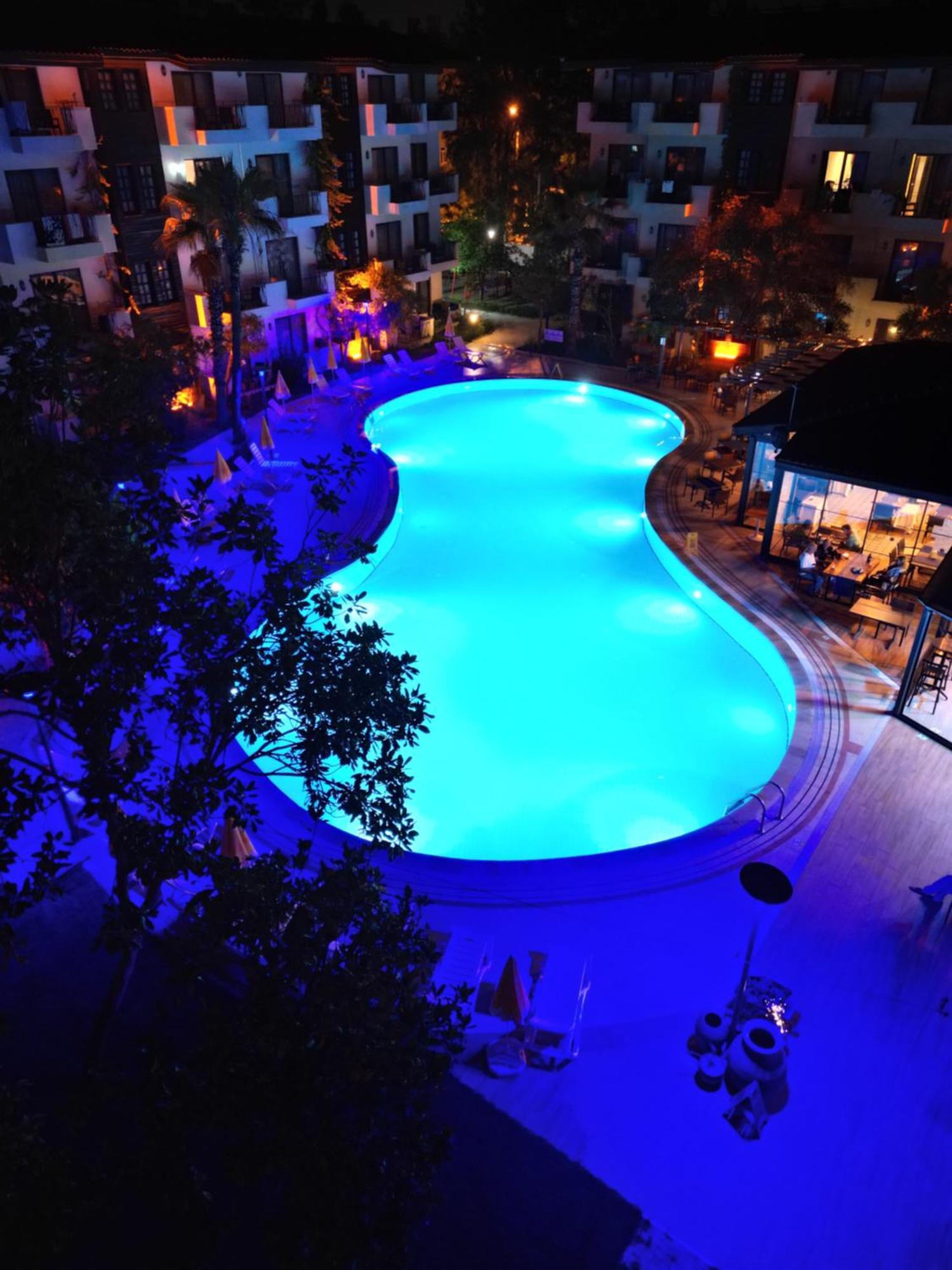 Lemas Suite Hotel Side Exterior photo