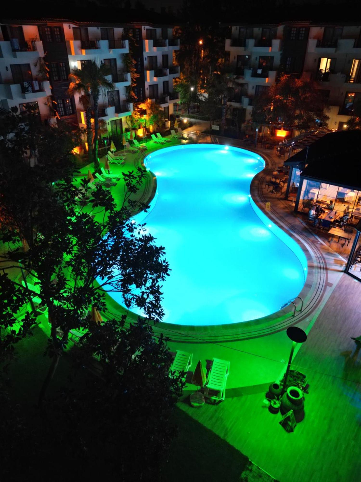 Lemas Suite Hotel Side Exterior photo
