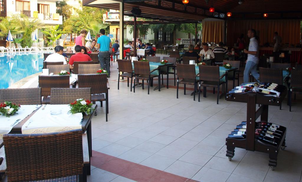Lemas Suite Hotel Side Exterior photo